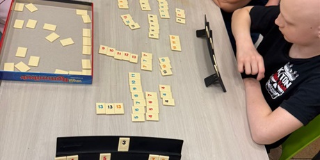 Powiększ grafikę: 10-pazdziernika-dzien-gier-planszowych-z-rummikub-668579.jpg