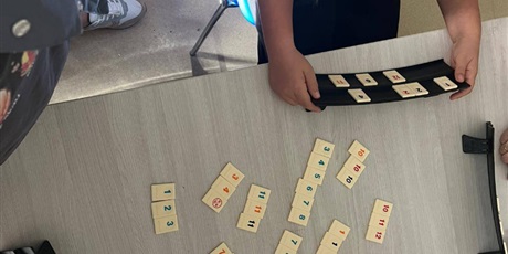 Powiększ grafikę: 10-pazdziernika-dzien-gier-planszowych-z-rummikub-668589.jpg