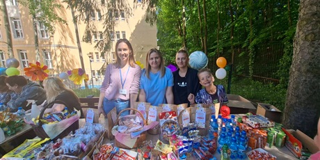 Powiększ grafikę: festyn-z-okazji-dnia-dziecka-702133.jpg
