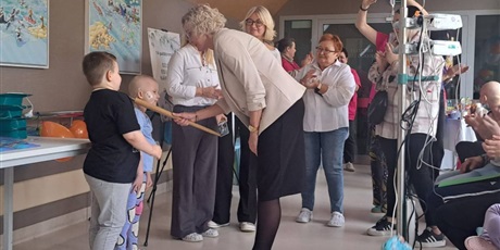 Powiększ grafikę: pasowanie-na-ucznia-668619.jpg