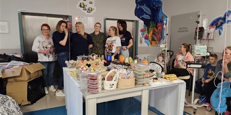 Powiększ grafikę: wielkanocny-zajaczek-611502.jpg