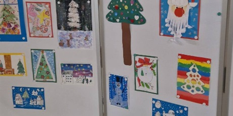 Powiększ grafikę: wystawa-prac-o-tematyce-swiateczno-zimowej-668682.jpg